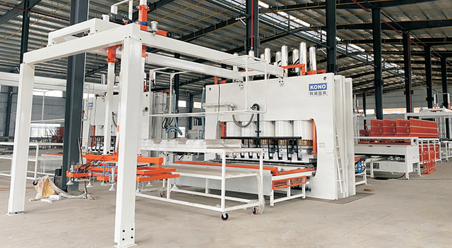  Short-cycle Laminating Press 
