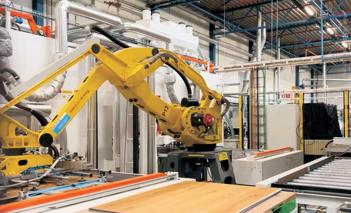 SPC Molding Unit: Precision Shaping for Enhanced SPC Aesthetics