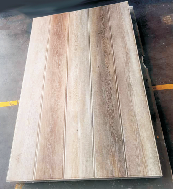 SPC floor cutting and molding finished products